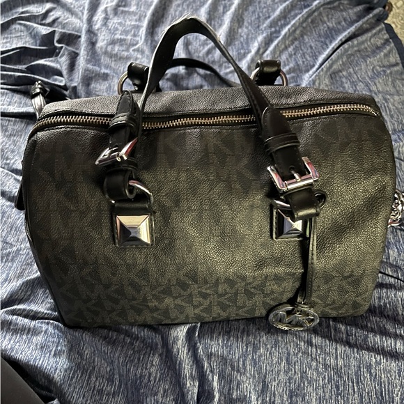 Handbags - Michael Kors
